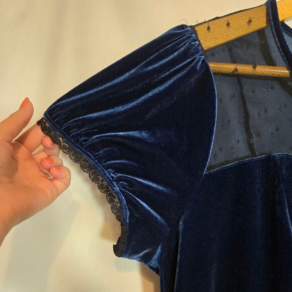 Hot Topic Blue Velvet Swiss Dot Goth Sheer Plus Size Illusion Dress 1X 14-16 - Picture 5 of 7